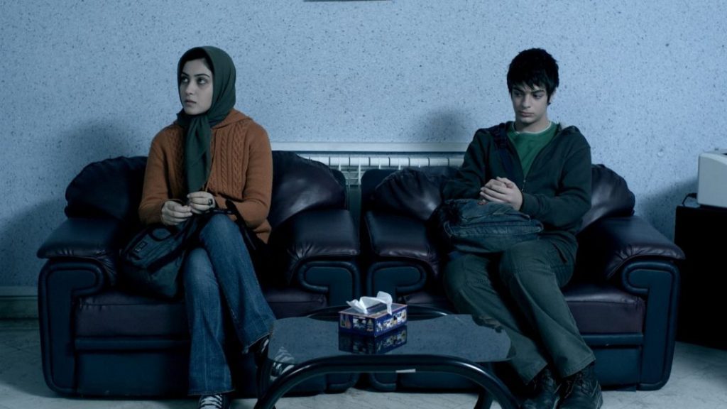 نمای سوم فصل باران های موسمی دانلود فیلم فصل باران های موسمی با لینک مستقیم رایگان