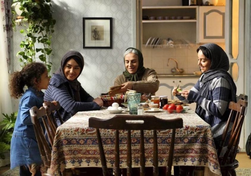 عکس یازدهم فیلم مادری