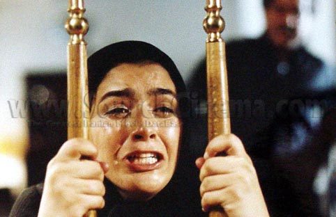 دانلود فیلم سام و نرگس با لینک مستقیم، دانلود رایگان قیلم سام و نرگس 1379 ایرج قادری، دانلود فیلم سام و نرگس با حجم کم نمای دوم فیلم Sam o Nargess با حضور نوشین حسین خانی